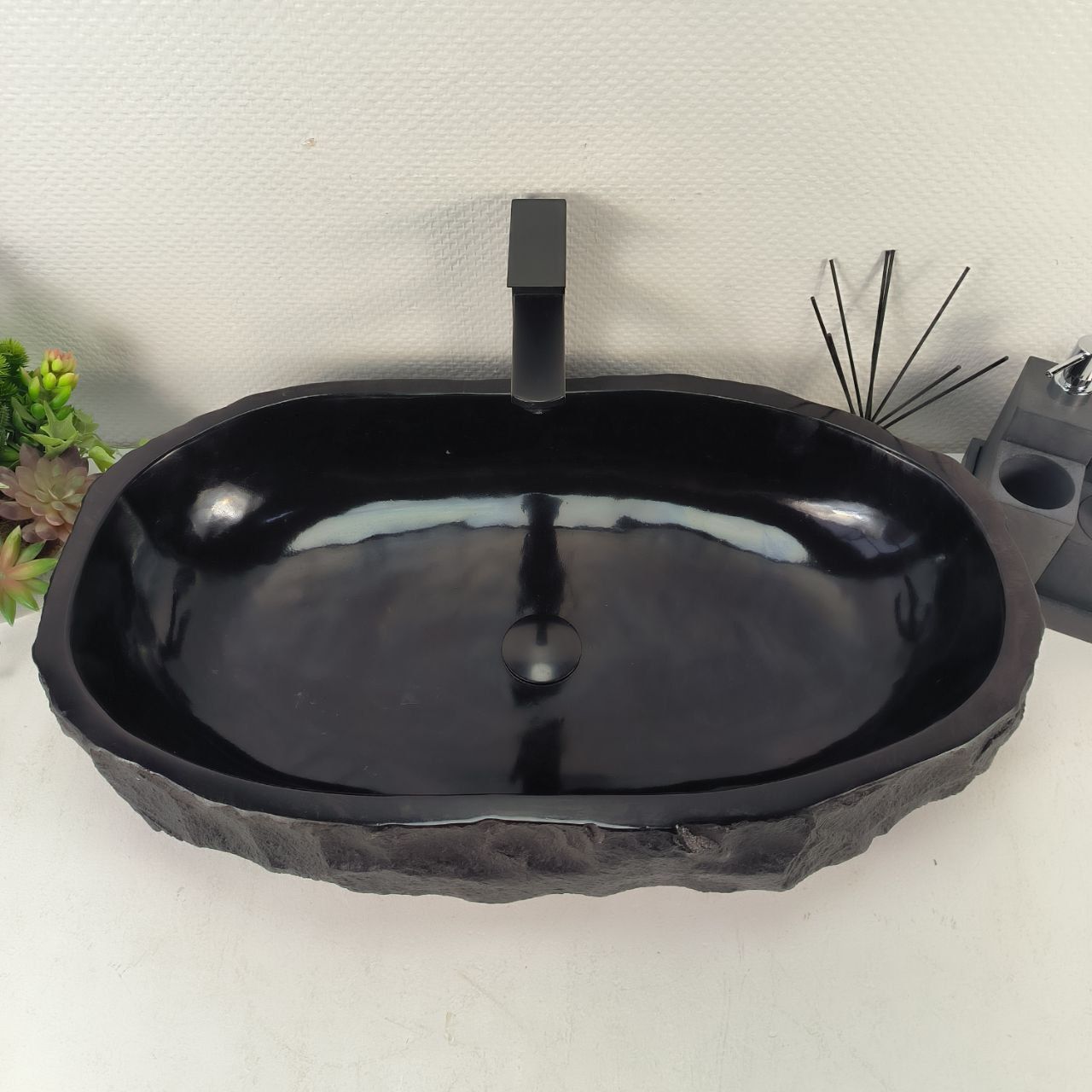 Раковина из андезита Erozy Black EA-65002 70*40*15 из натурального камня