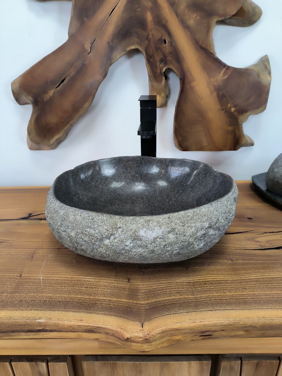 a19f65d5-9d8a-48d5-8606-3657ff1f9c27