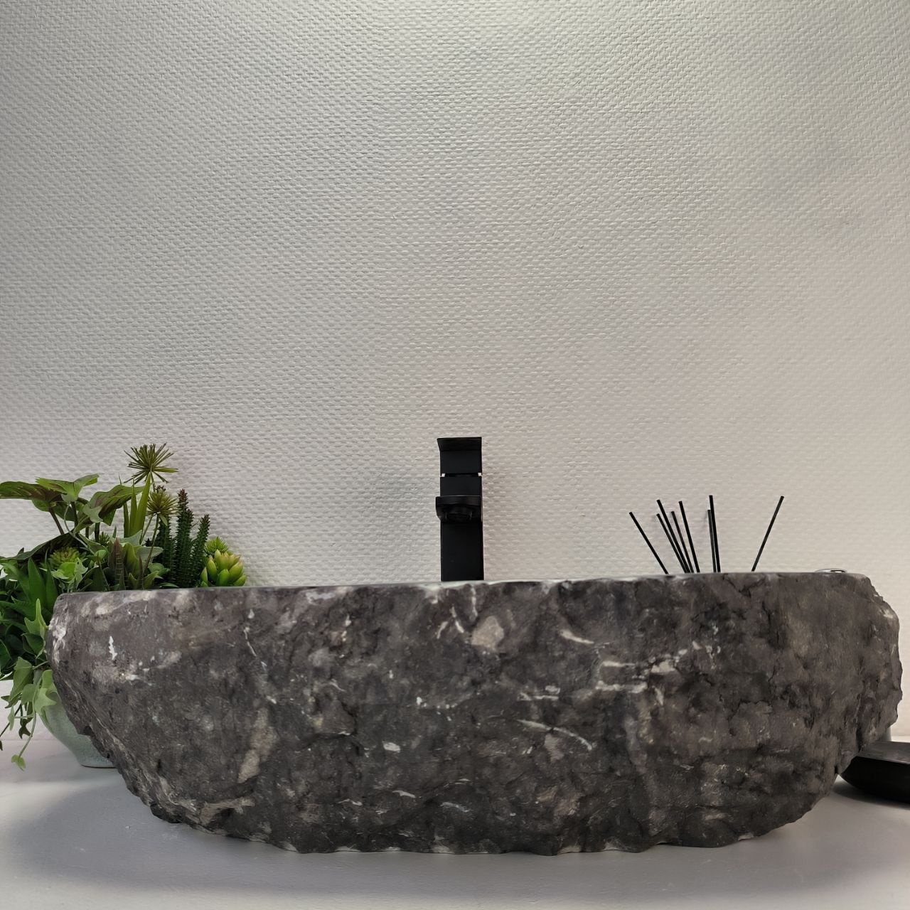 Раковина из мрамора Erozy Black EM-62792 54*39*15 из натурального камня