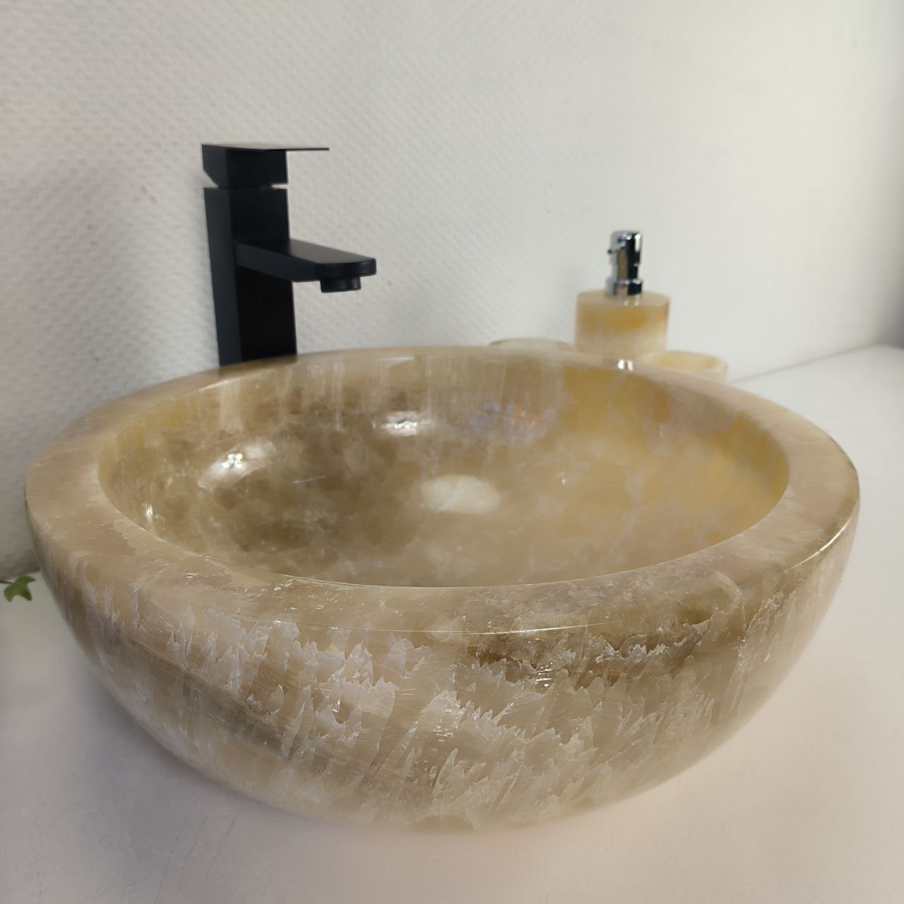 ye0v3x50hef2m6w8c6059yp9mplsvmch