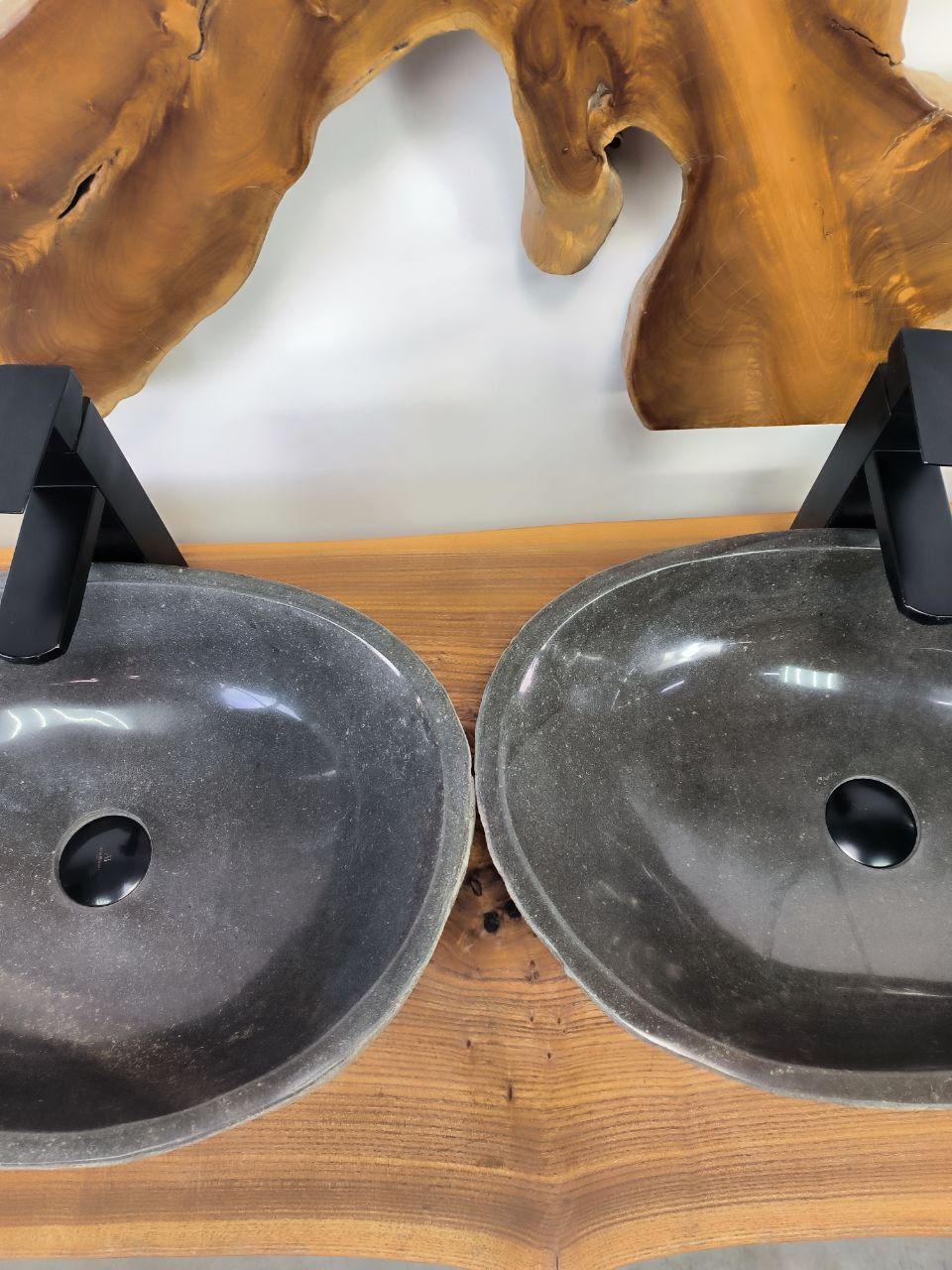 Раковина из речного камня ПАРА! RS-66629 57х35х15 из натурального камня
