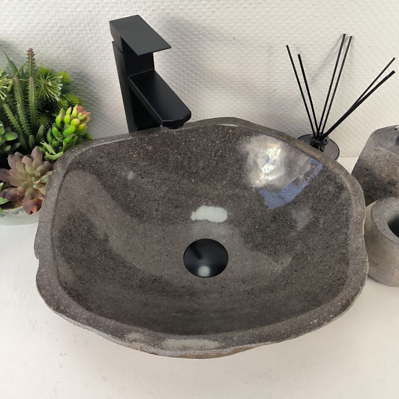Раковина из речного камня RS-65436 42*37*14 из натурального камня