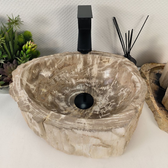 85vm7yfxxr9m0illz7vk725lp8y4p7ol