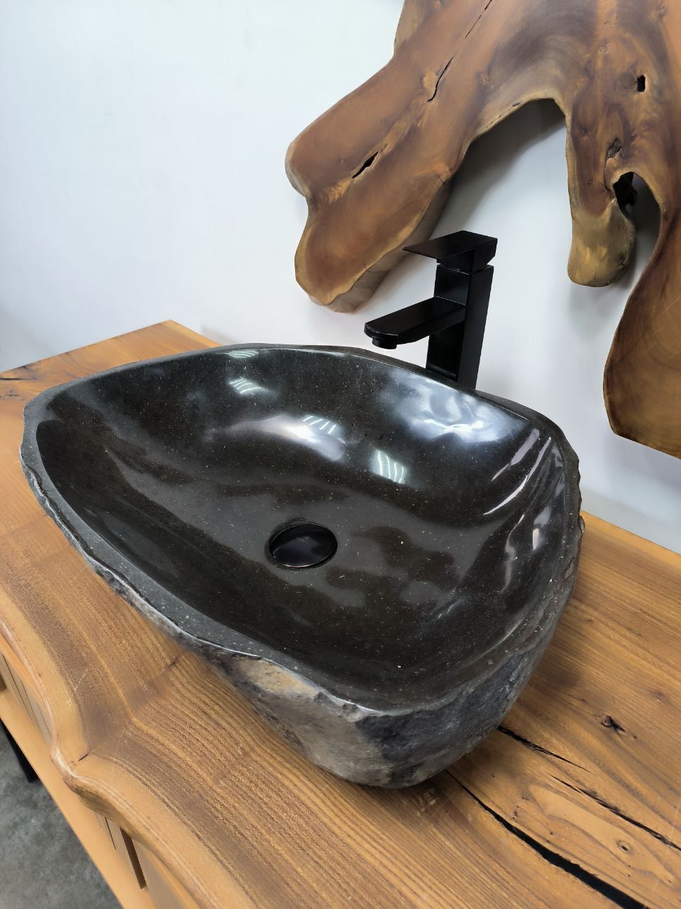 Раковина из речного камня RS-66385 54х41х15 из натурального камня