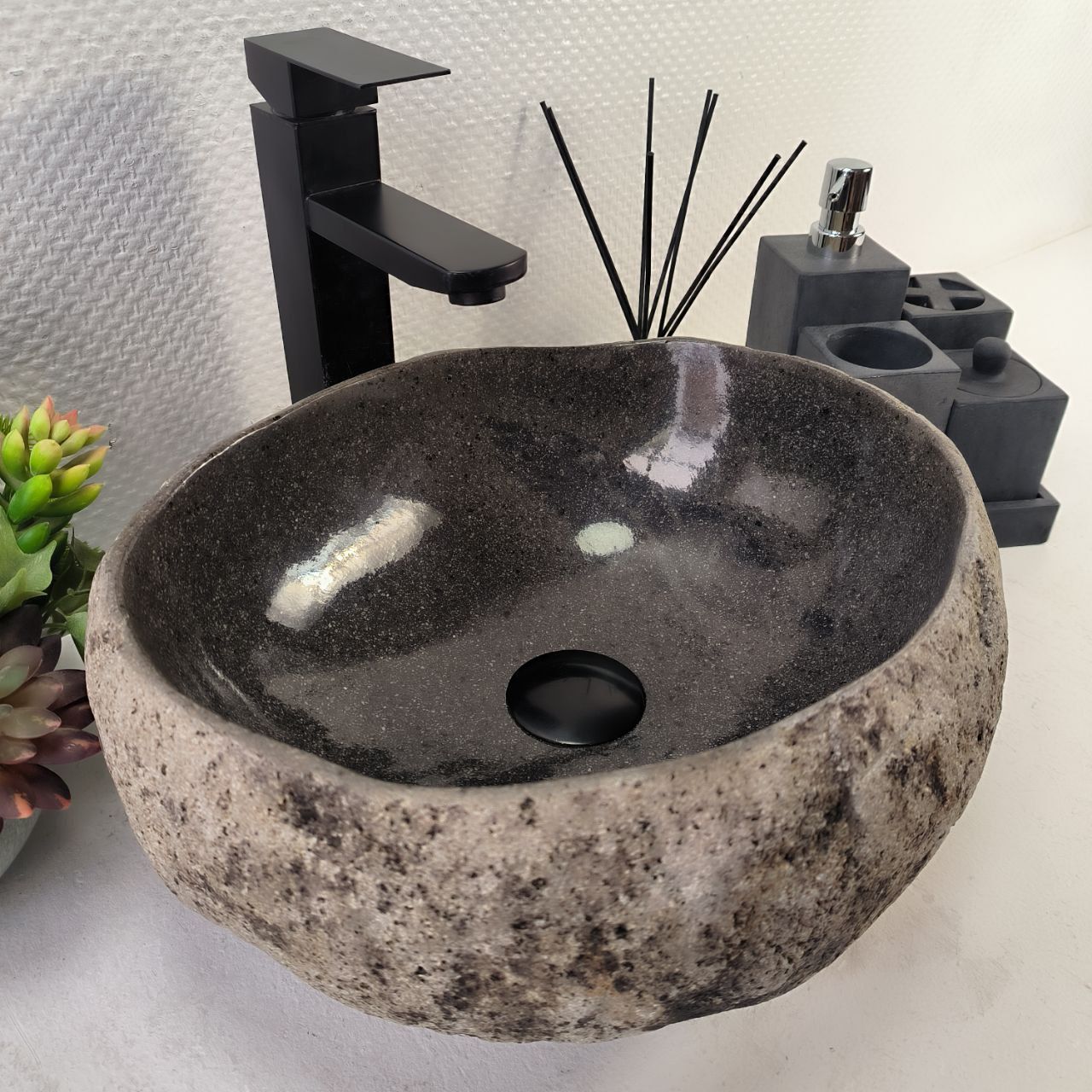 Раковина из речного камня RS-65072 40*33*16 из натурального камня