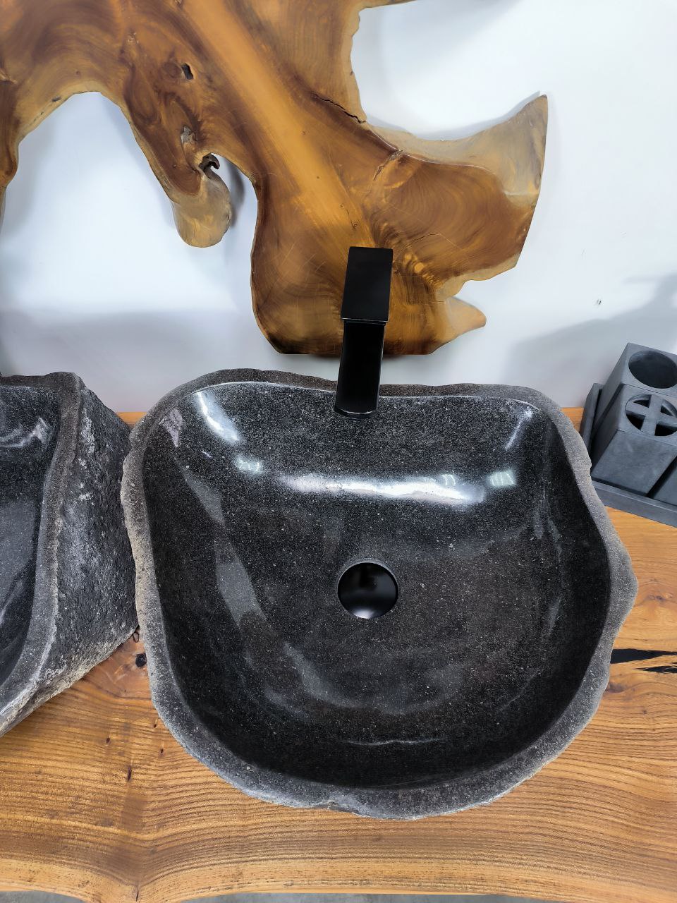 3e70d063-2dd0-4cab-ade3-de181177e2e1