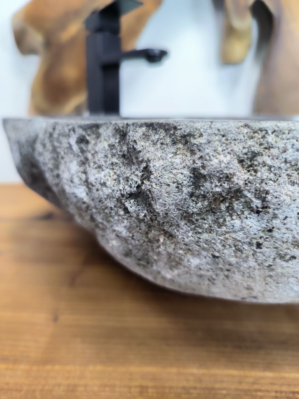 Раковина из речного камня RS-66415 60х49х15 из натурального камня