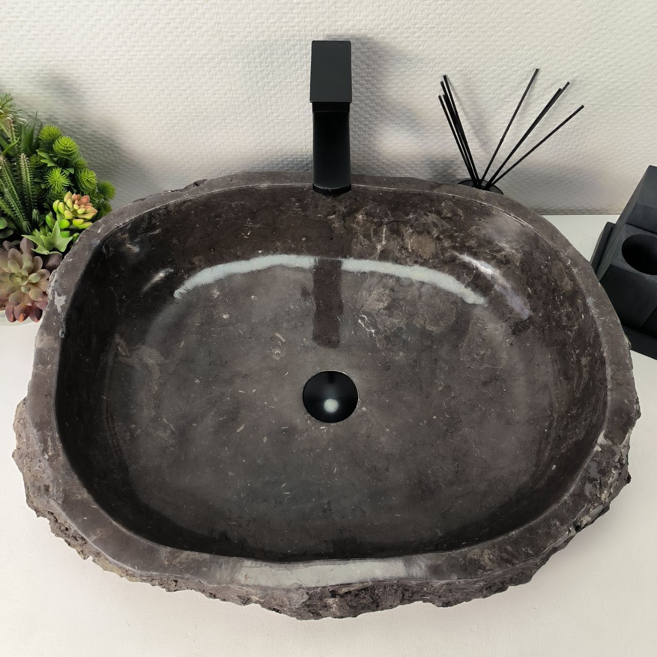 Раковина из мрамора Erozy Black EM-64956 65*49*16 из натурального камня
