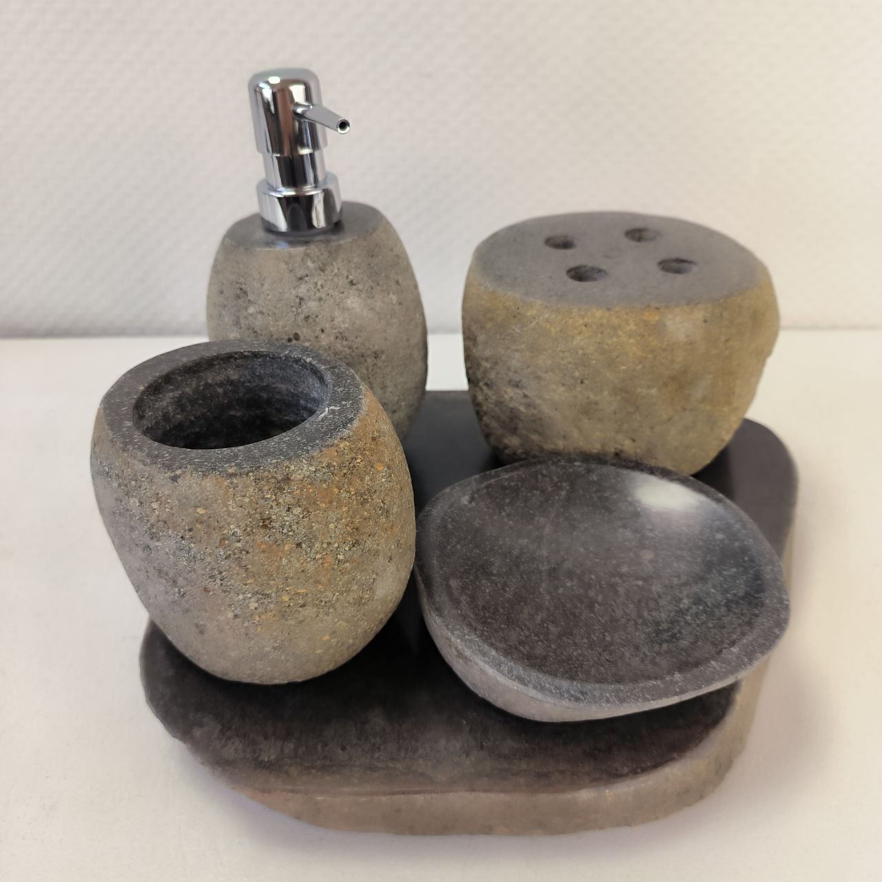 2dbsv72uqem14nrtlj2t81iaq0xflhia