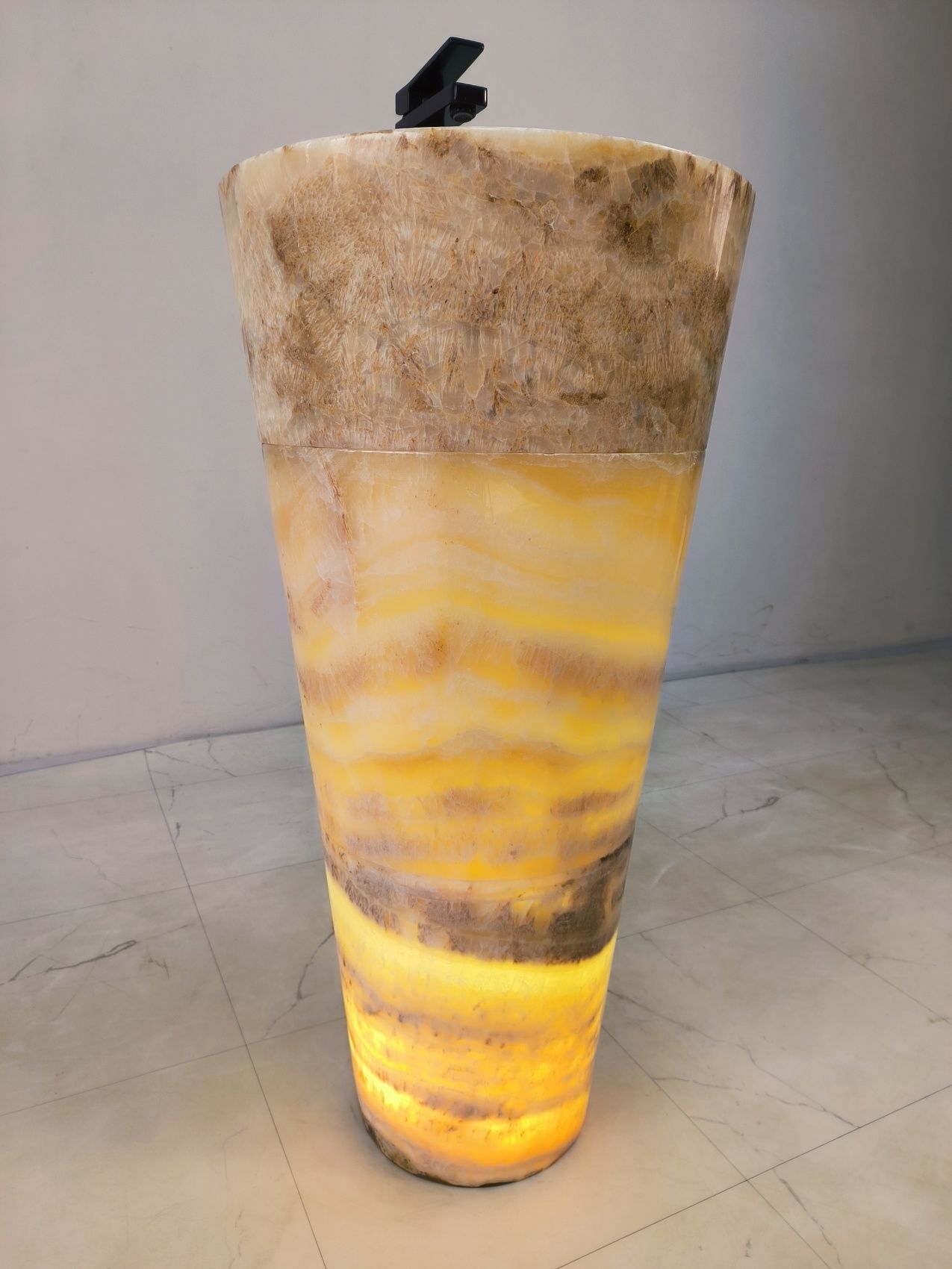 Раковина напольная из оникса Yellow ON-61343 (45*45*90)