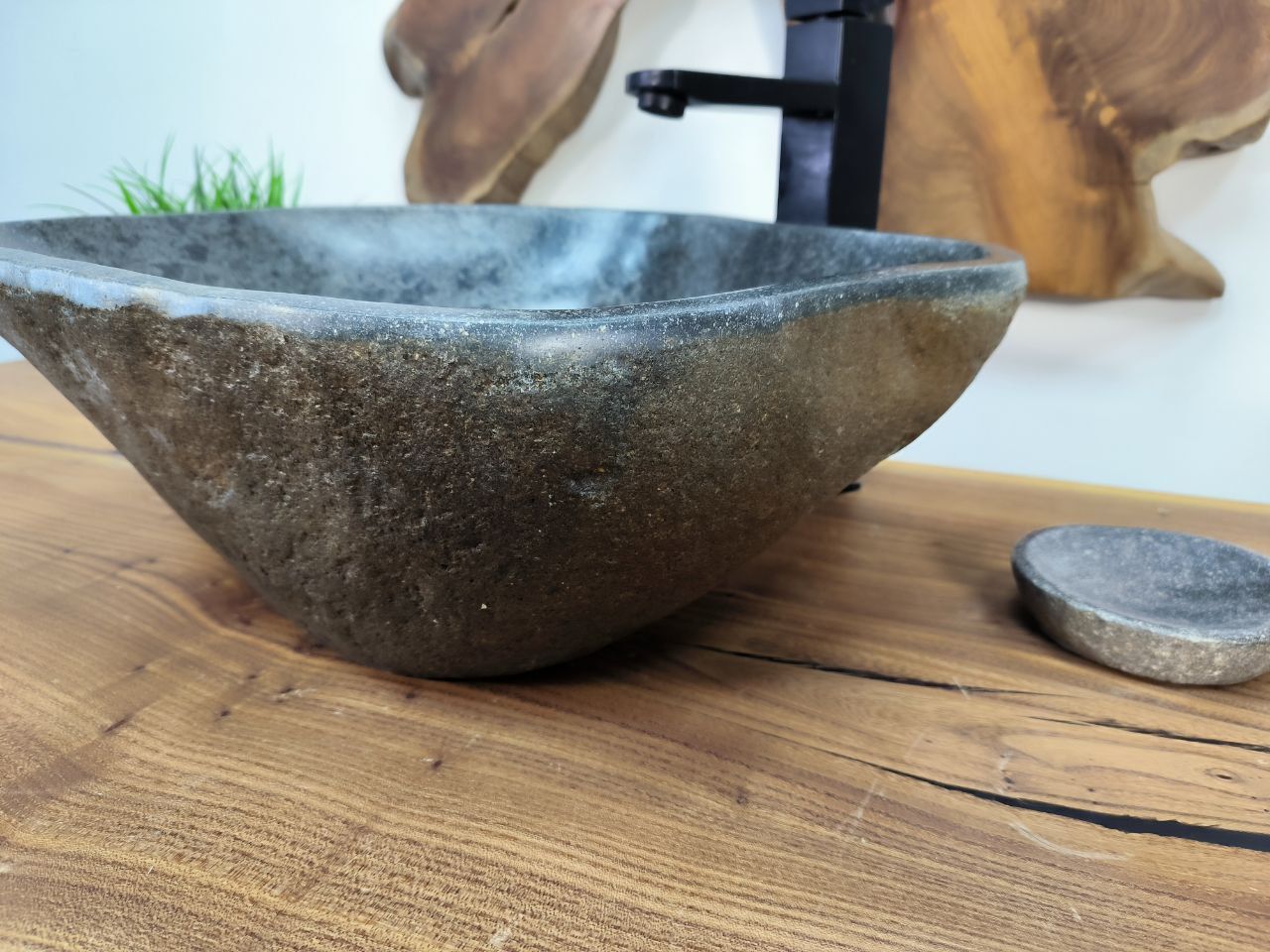 Раковина из речного камня RS-65765 42х41х15 из натурального камня