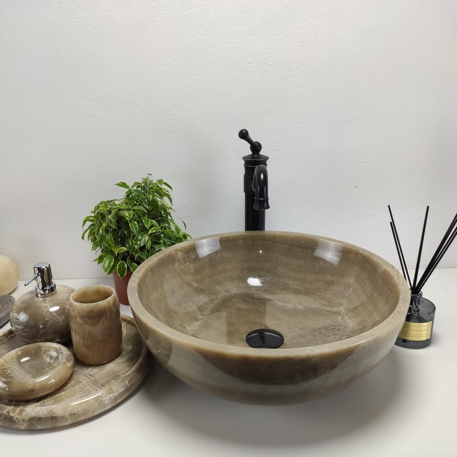 6z1wn44d3yzdmsg89uy6on34j494u912