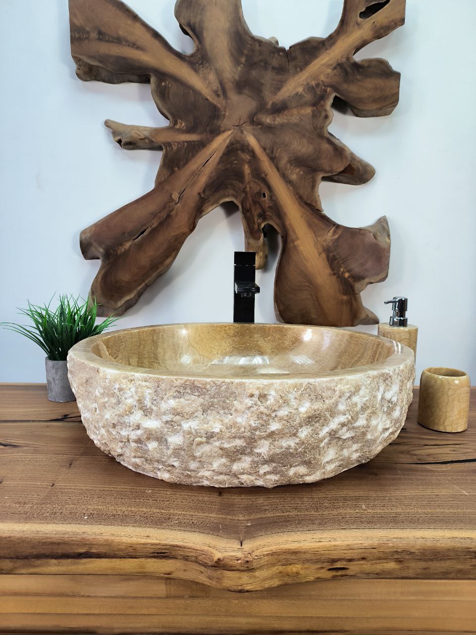 photo_2025-05-15_16-49-02