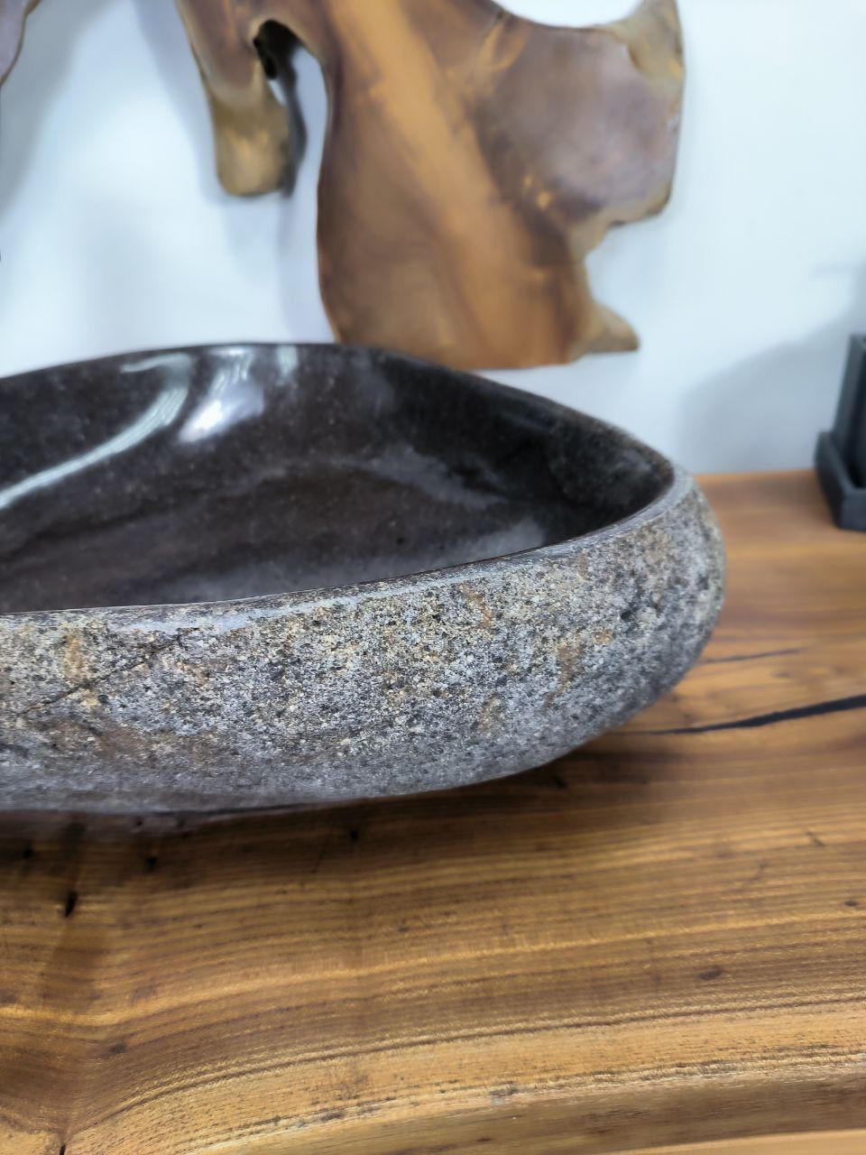 Раковина из речного камня RS-66698 56х43х15 из натурального камня