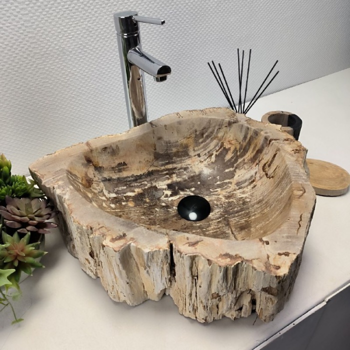 73r0y3q7n5ogeu01bmn10443254tmn52