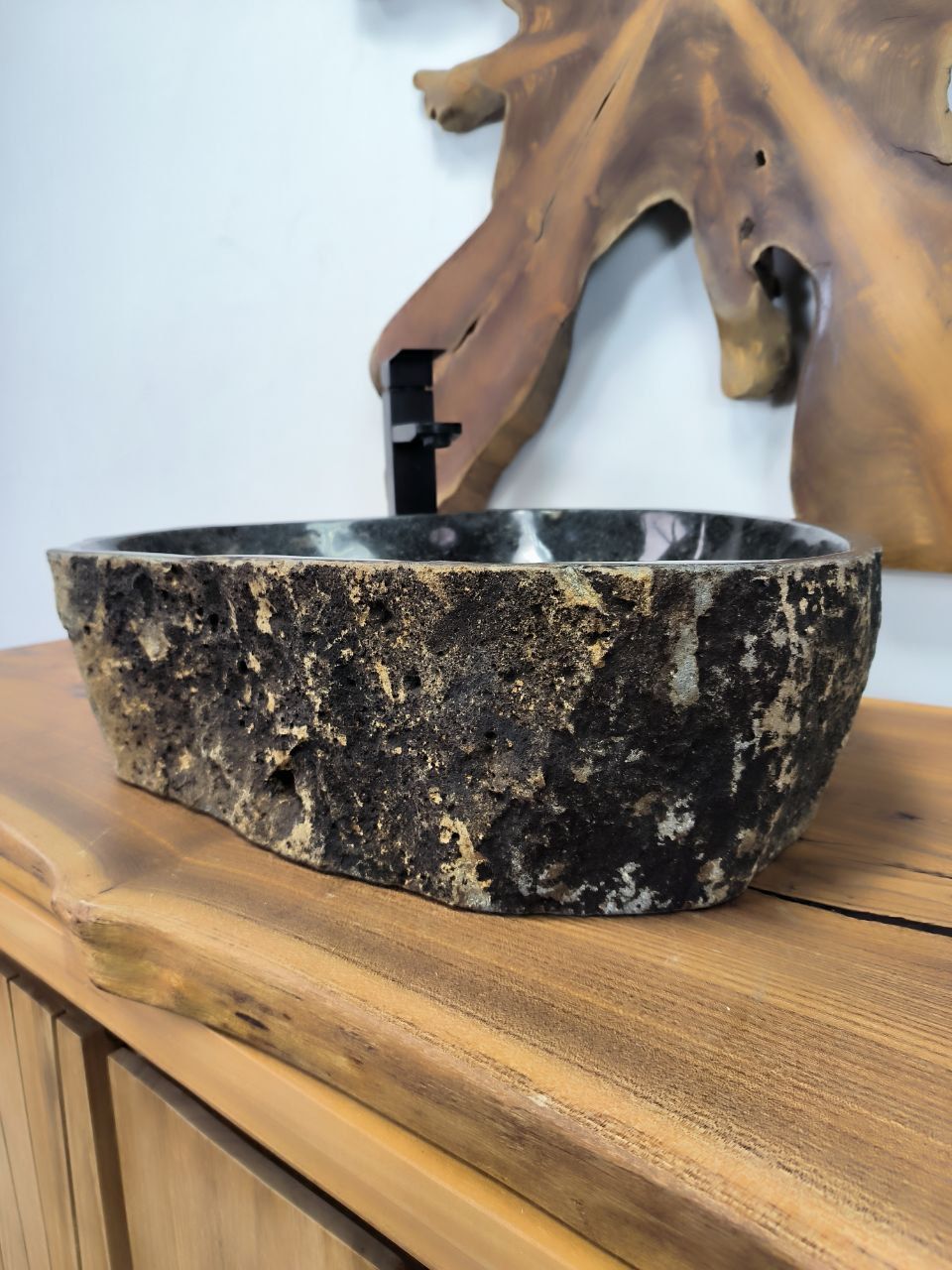 Раковина из речного камня RS-66369 57х45х15 из натурального камня