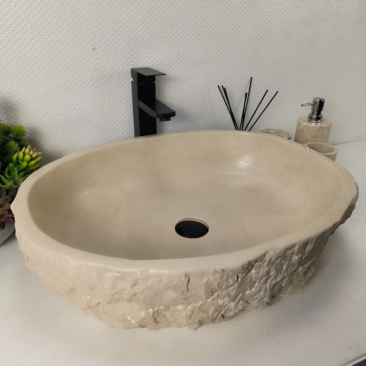 Раковина из мрамора Erozy Cream EM-64950 59*46*15 из натурального камня