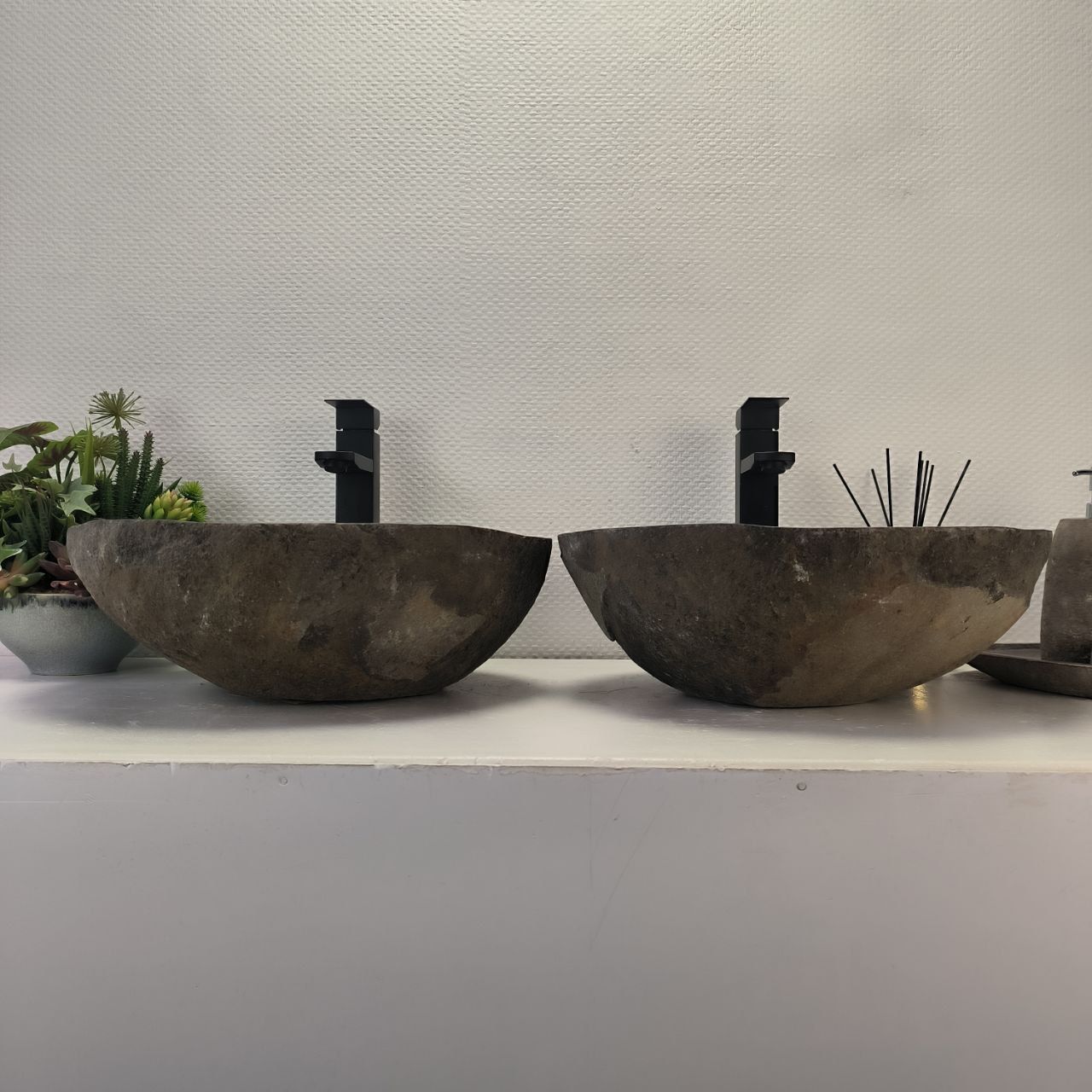 Раковина из речного камня ПАРА! RS-63700 43*40*15 2шт 0126