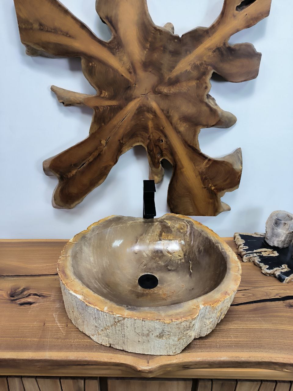 6bca4d5c-2b35-4952-9151-df9bdb83617f