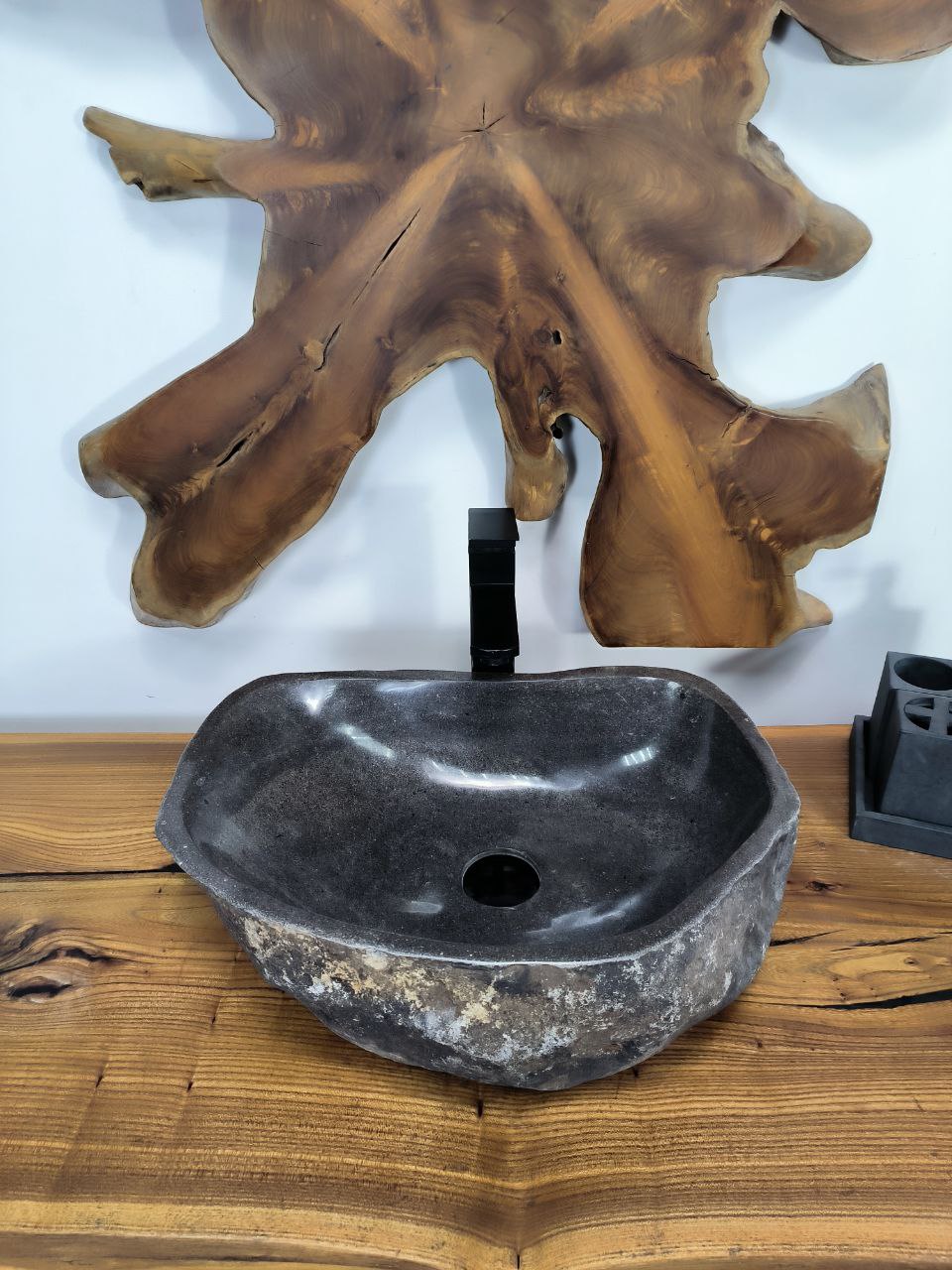 3fc5c882-c9b9-40b7-8861-bd53b2fef2be