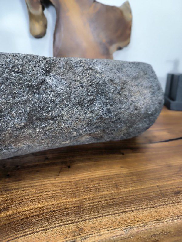 Раковина из речного камня RS-66712 55х44х15 из натурального камня