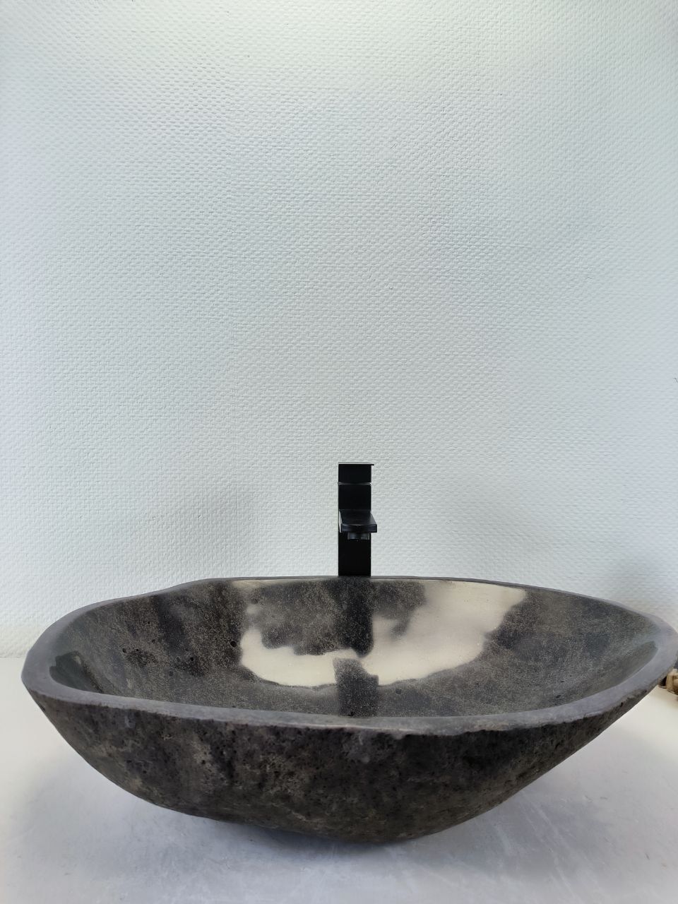 Раковина из речного камня RS-66229 58х42х15 из натурального камня