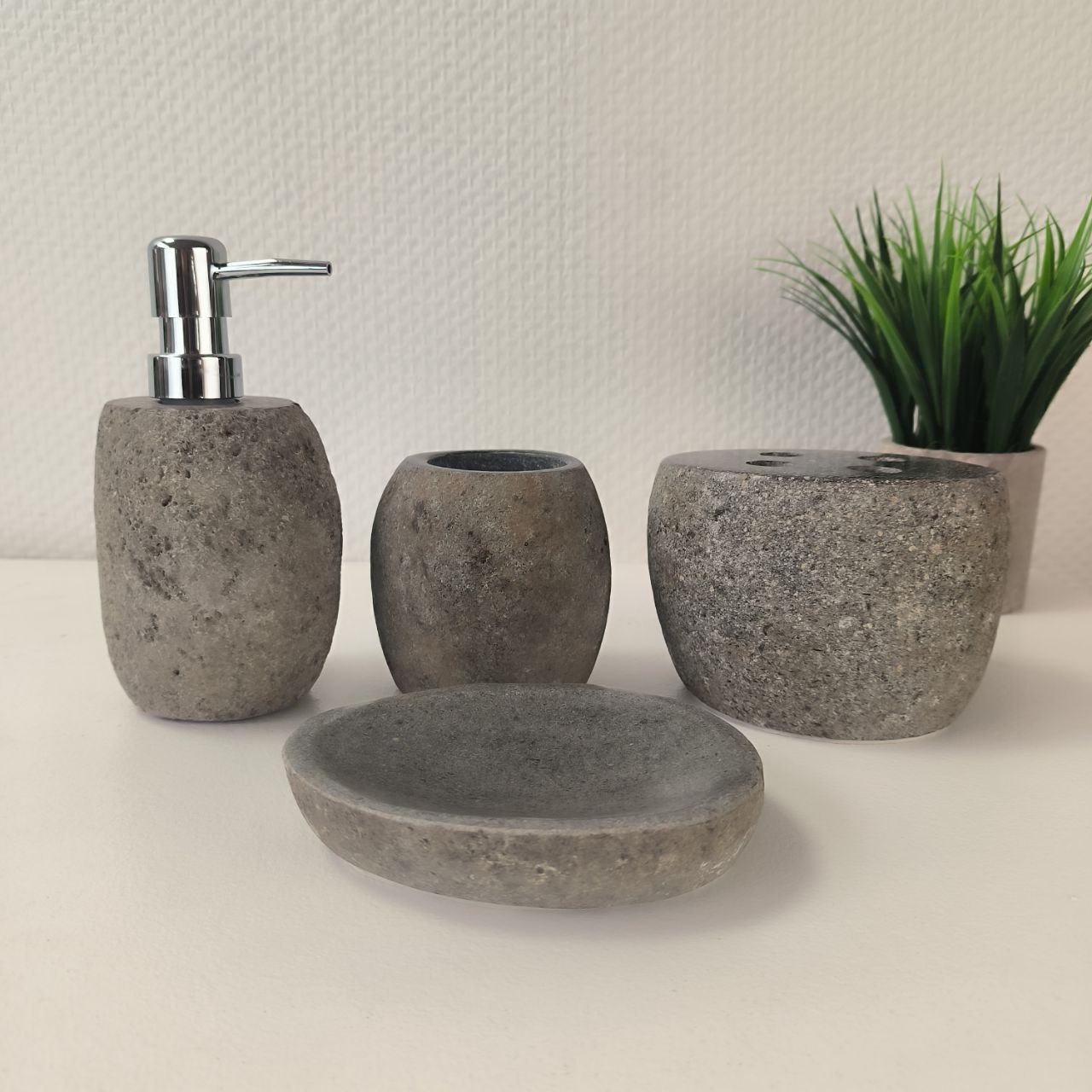 26povqept9opemnn1douoo3nob736pu9