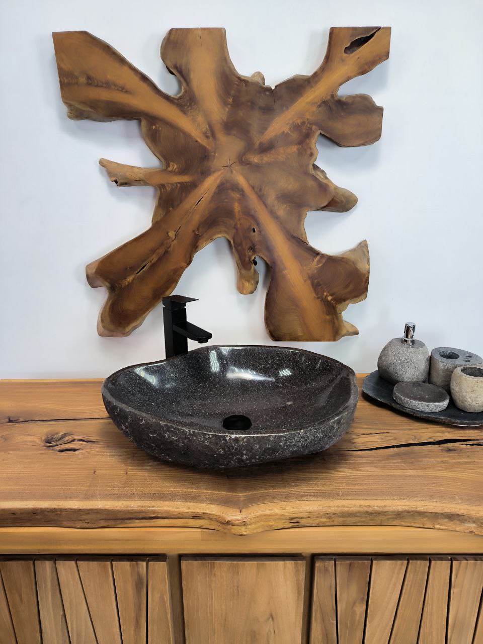 0e24fee2-ae2d-434e-a049-b6d6641472dc