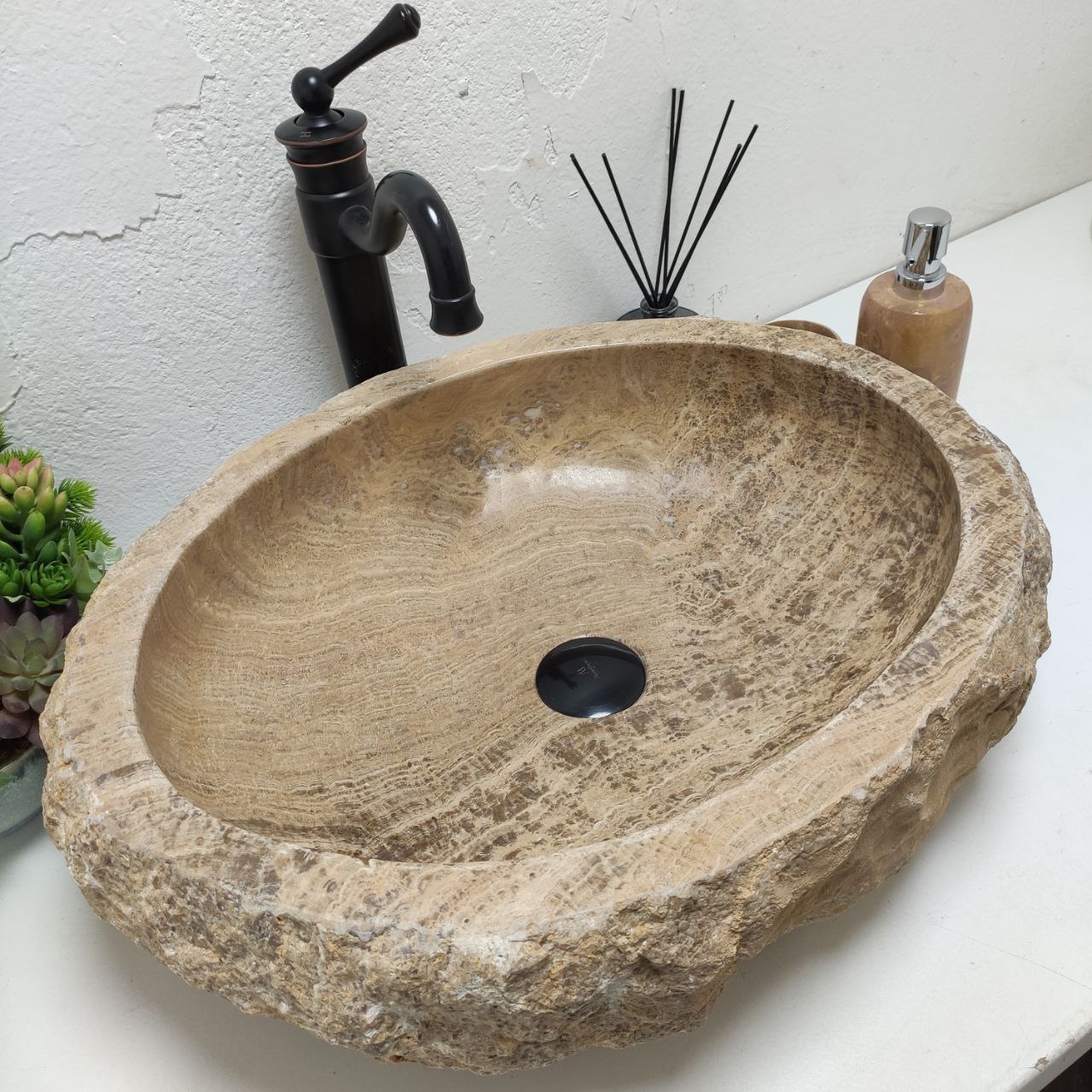 ne7jl6cvxlahibpfwrcbwigkdx6ch29i