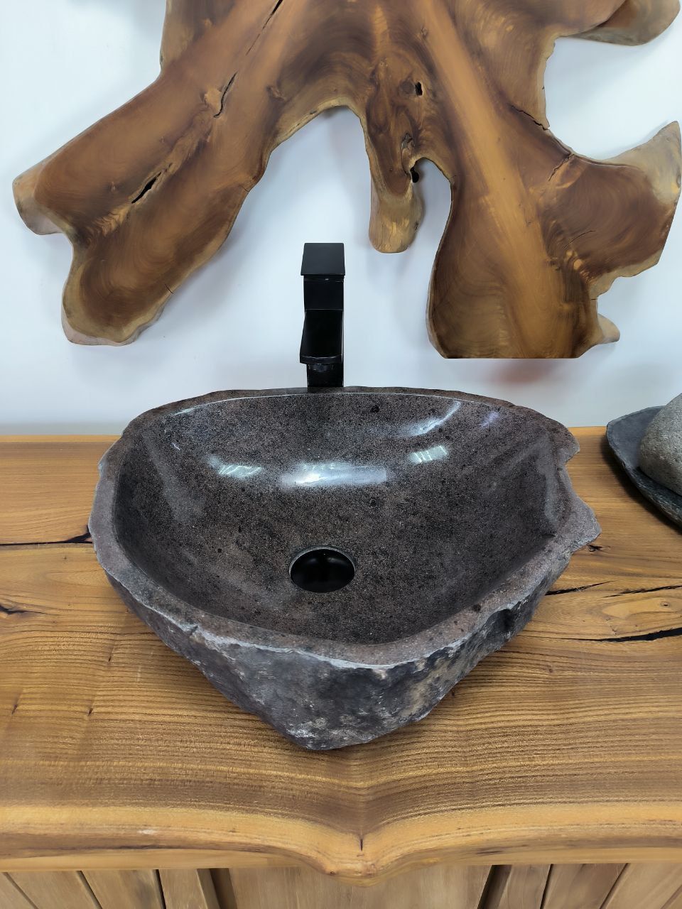 Раковина из речного камня RS-66293 47х38х15 из натурального камня