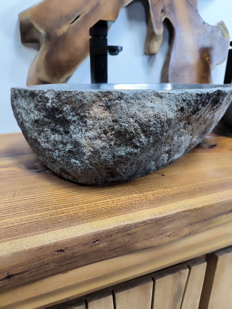 0986cc16-181c-40e5-a6fb-1ffc330aa954