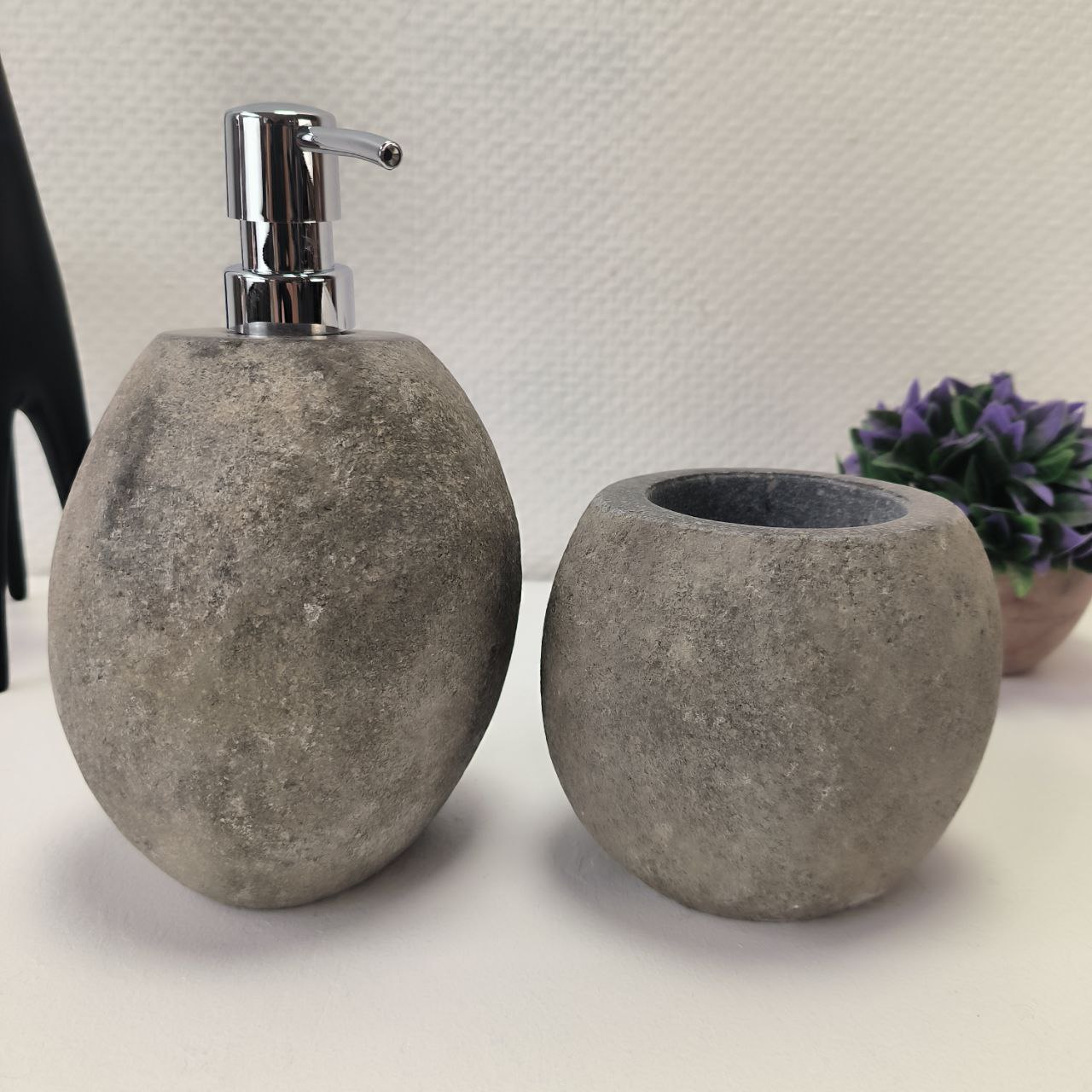 apyw222gp90gxyq81g7j9jw8c0f2id4q