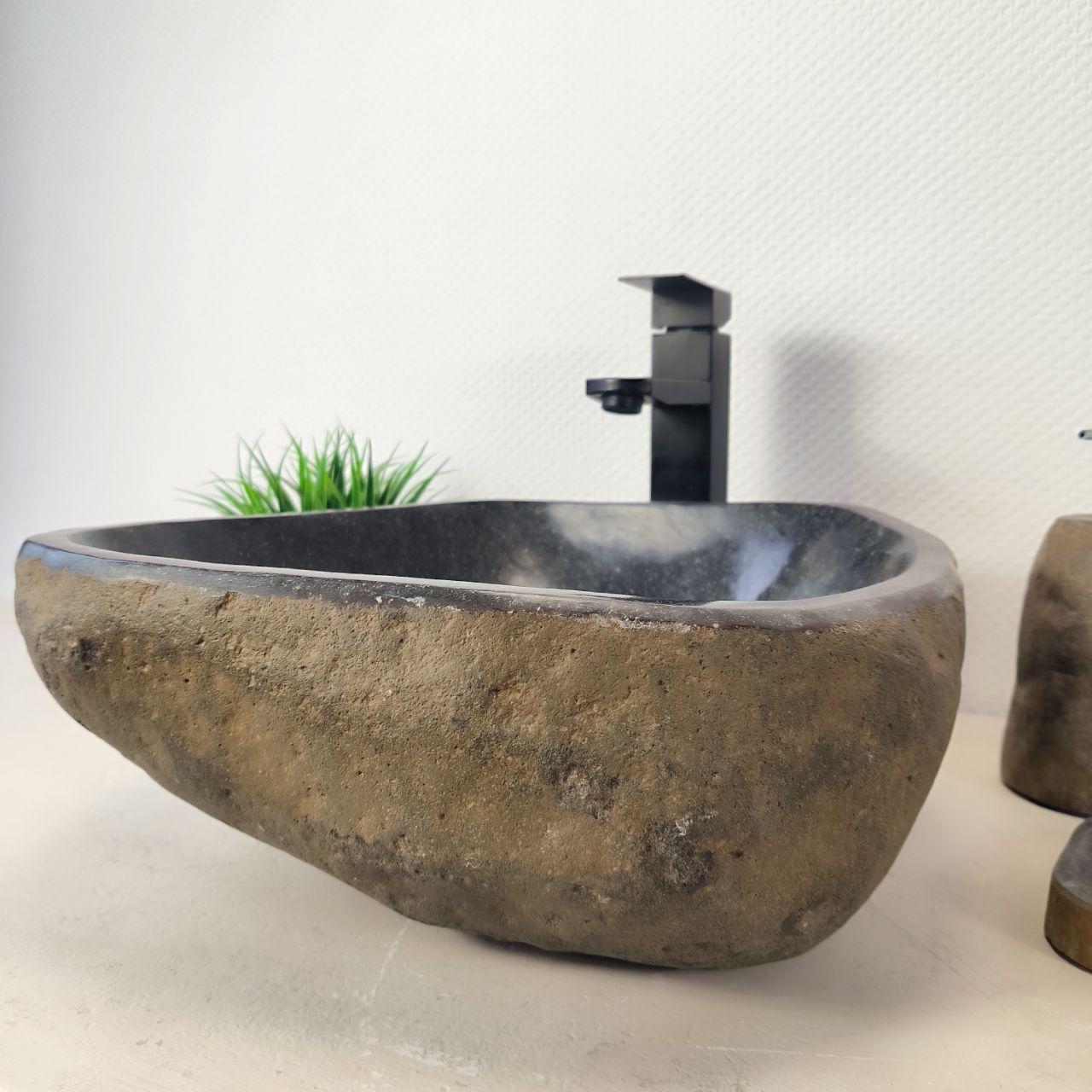 Раковина из речного камня RS-66040 41х39х15 из натурального камня