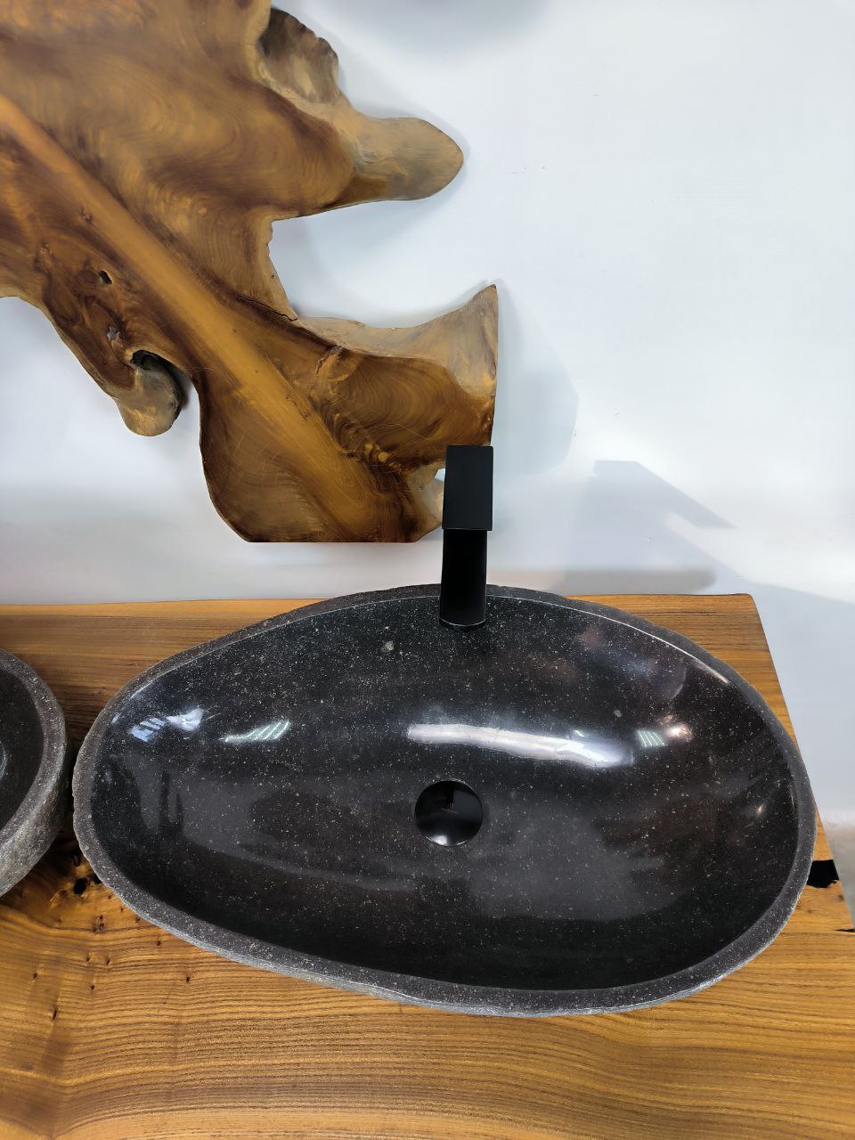 3b526525-b7b3-44dc-93e7-2878b10d04f3