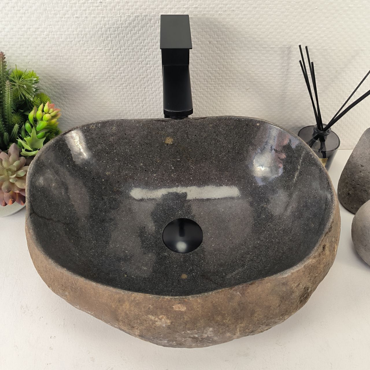 Раковина из речного камня RS-65449 45*34*15 из натурального камня
