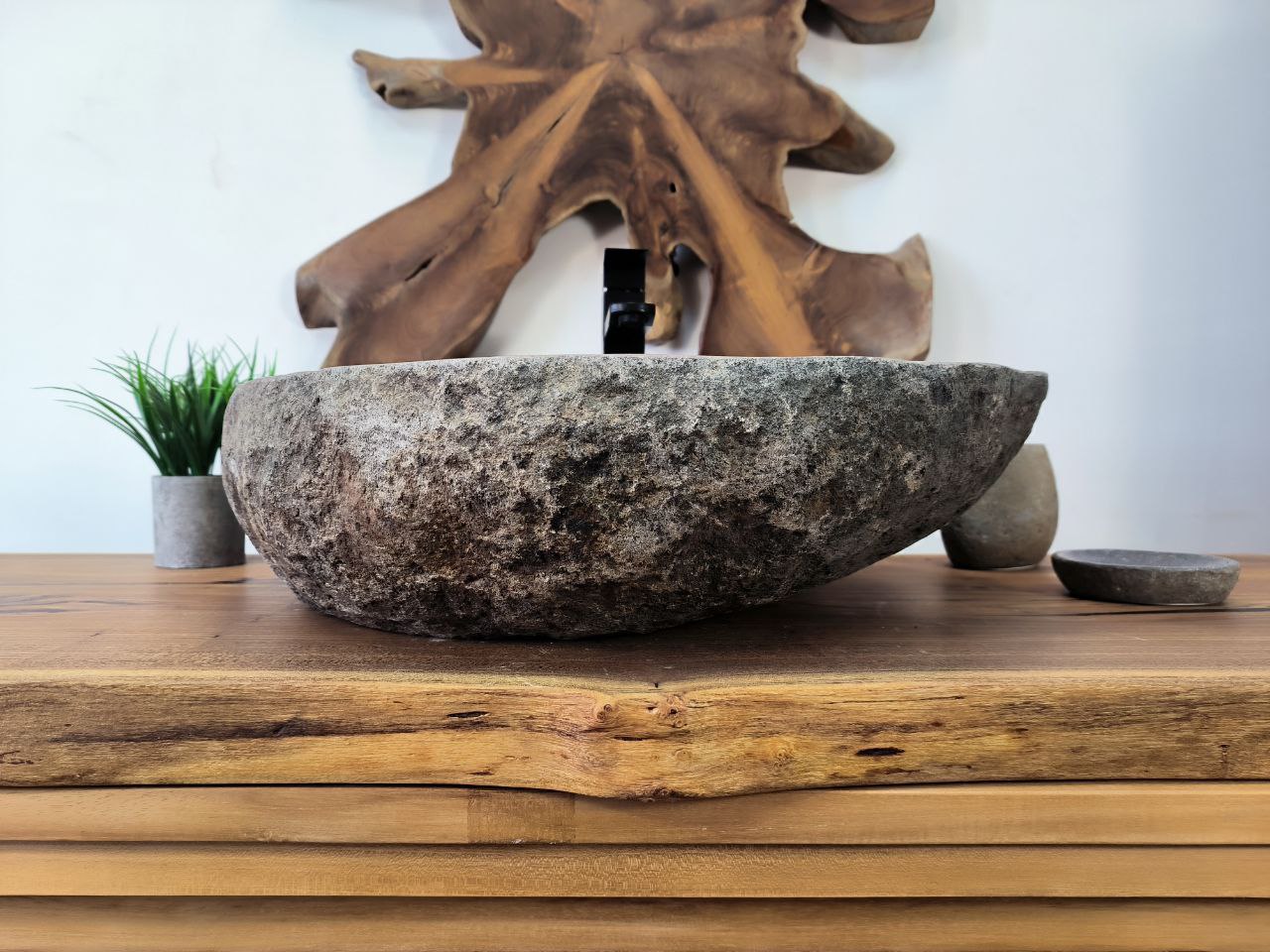 photo_2025-05-16_12-53-59