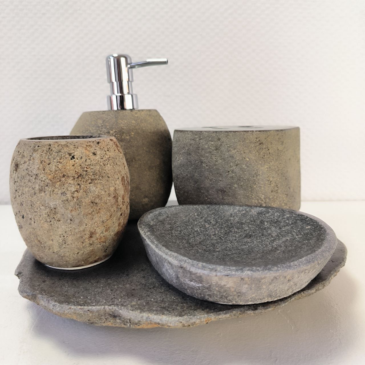 8g8nmb4m3n6btfgd6f1lhqryyd5gg0dt