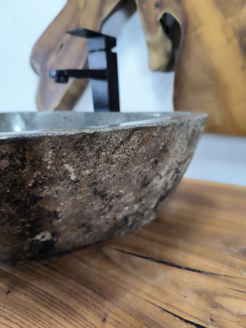 Раковина из речного камня RS-66573 47х40х15 из натурального камня
