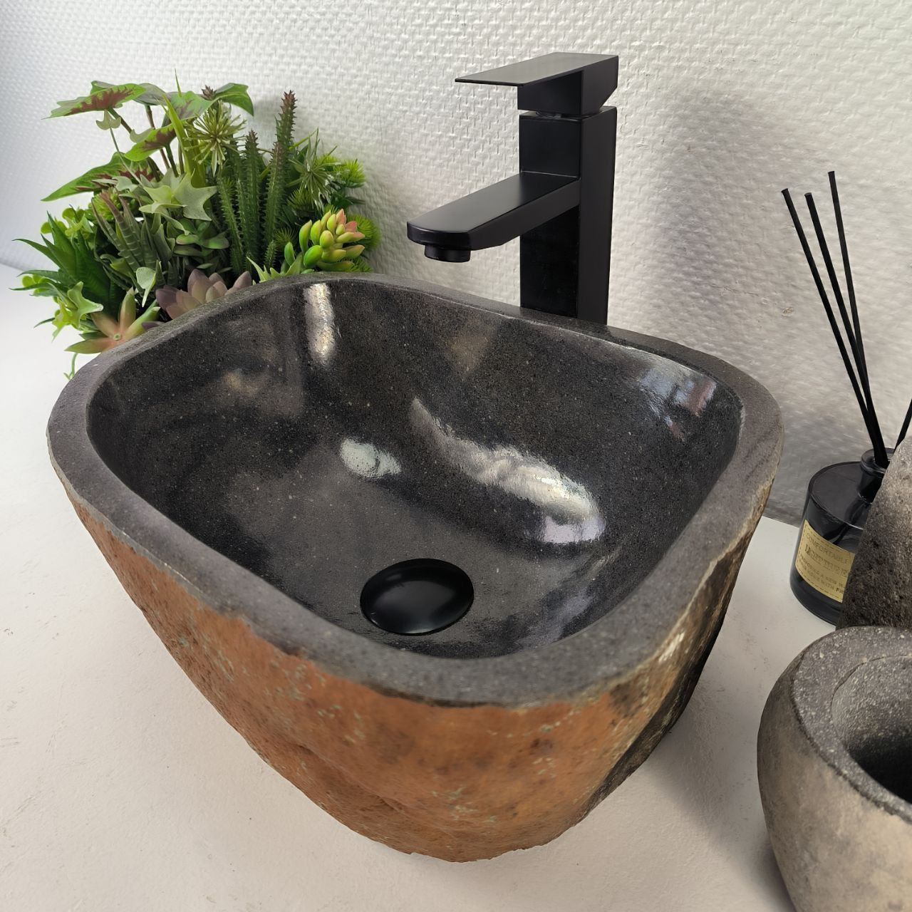 Раковина из речного камня RS-65447 38*31*16 из натурального камня