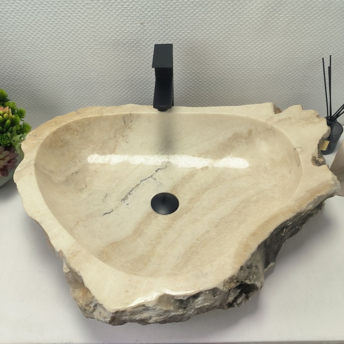 n99qxiomgcg201ak85xivoy3kak30j3c