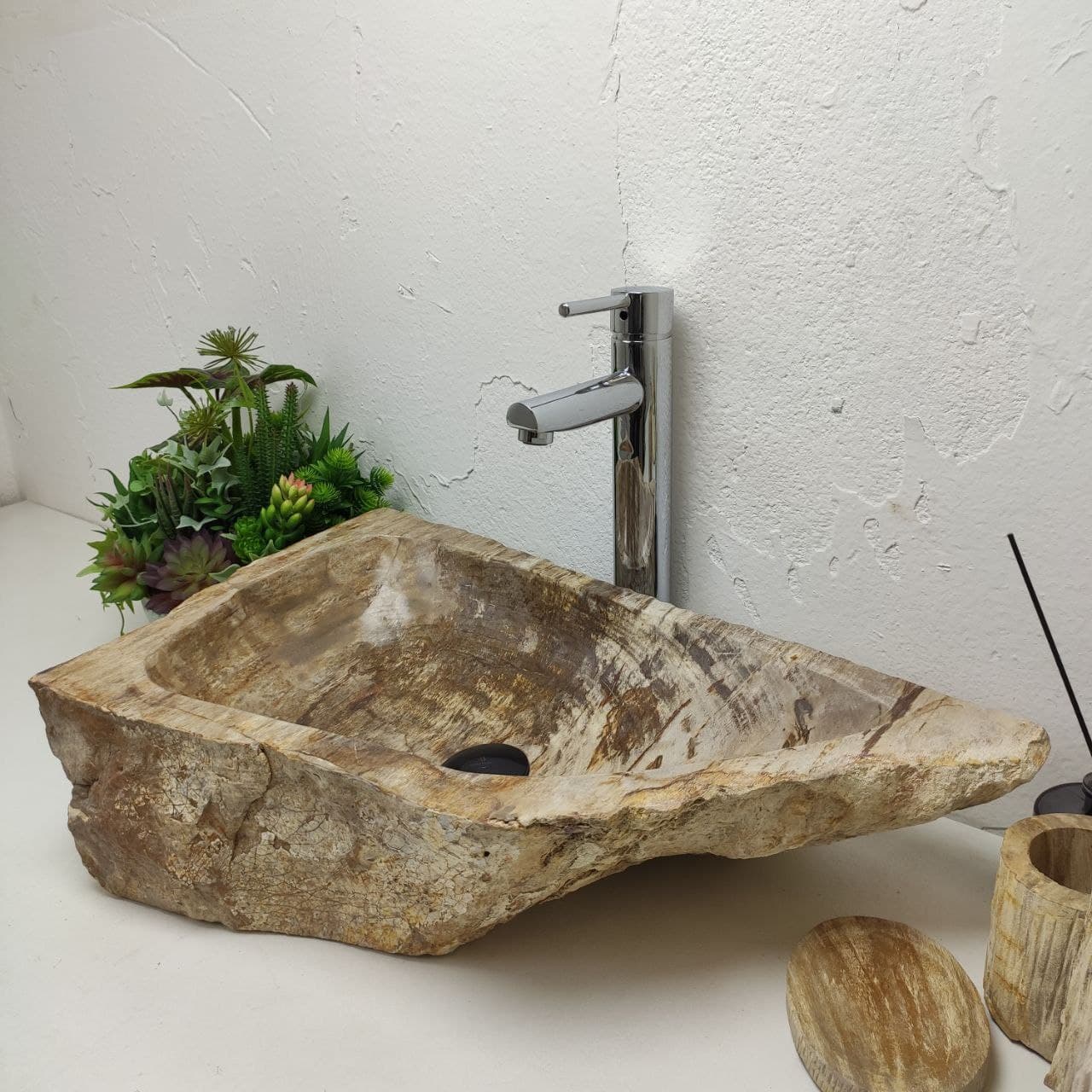 6lo1ttw1b0d5fj8pgwijiqh4d8p2z8n2