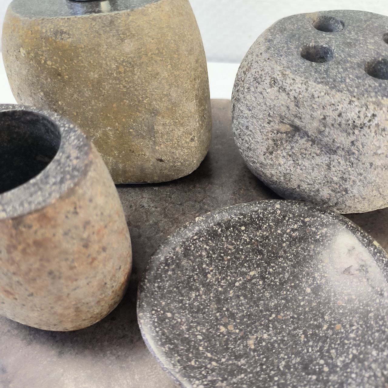 uu1uzjq9t44z92xr5cdw74f8b7suwwvd