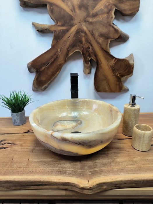 photo_2025-05-14_18-24-16