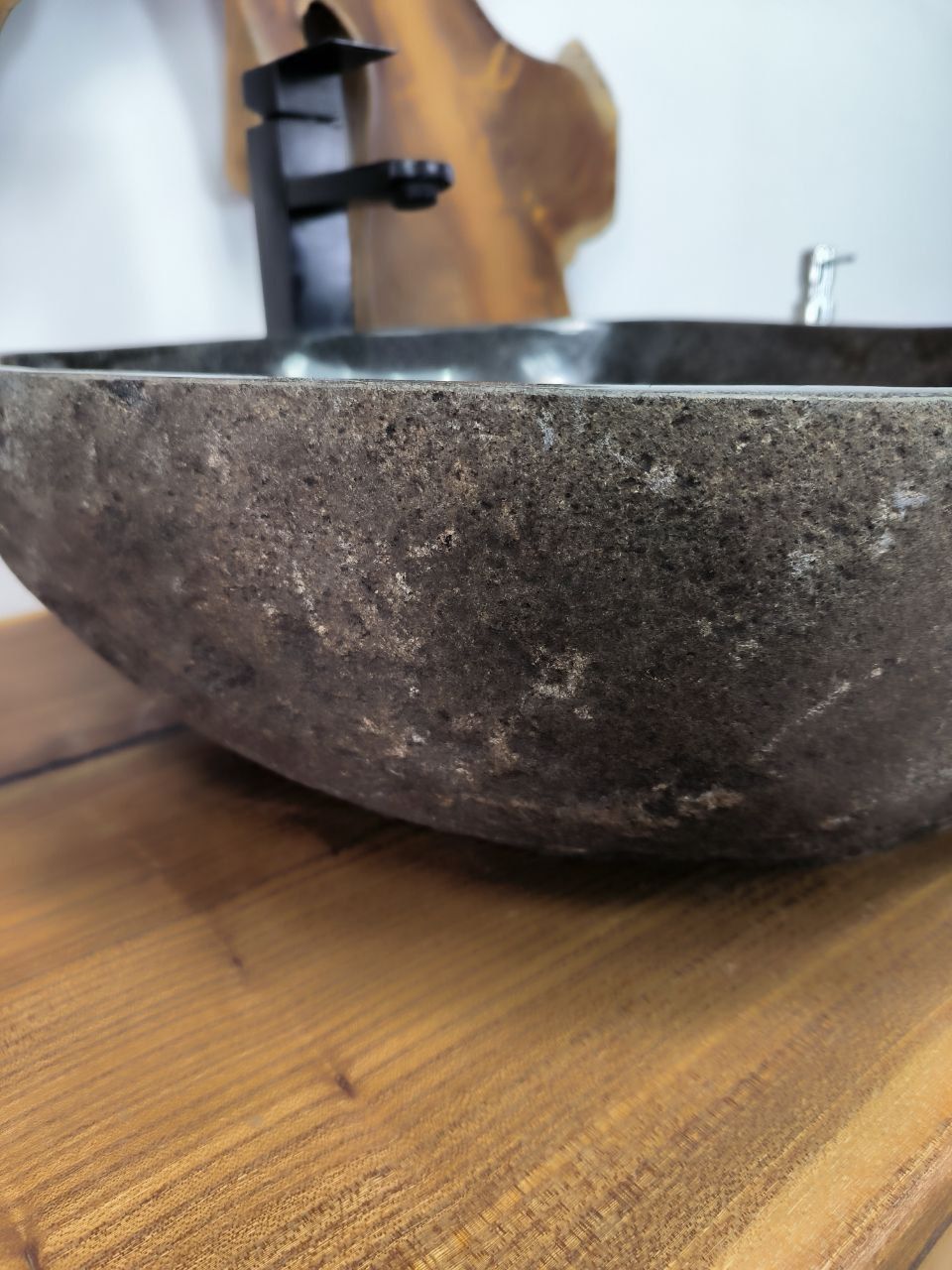 Раковина из речного камня RS-66285 47х46х15 из натурального камня