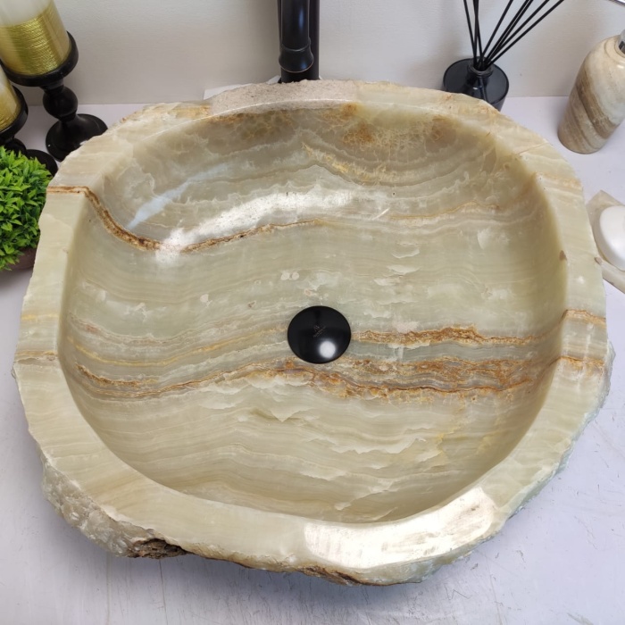 169e648df49cbeaa0b30f306b3291051