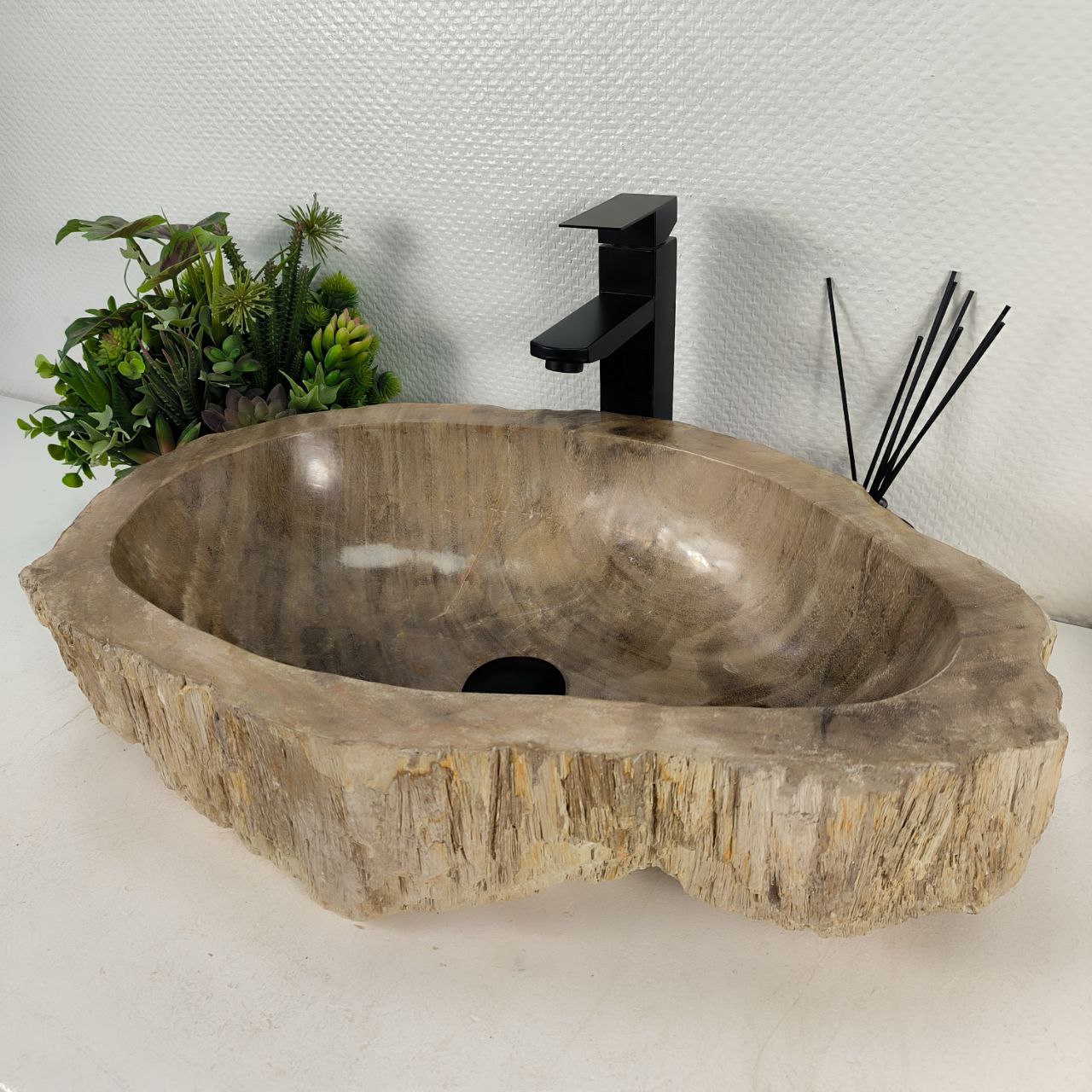 r79mtnxly5o5meifwt6b5bo35t76nkhh