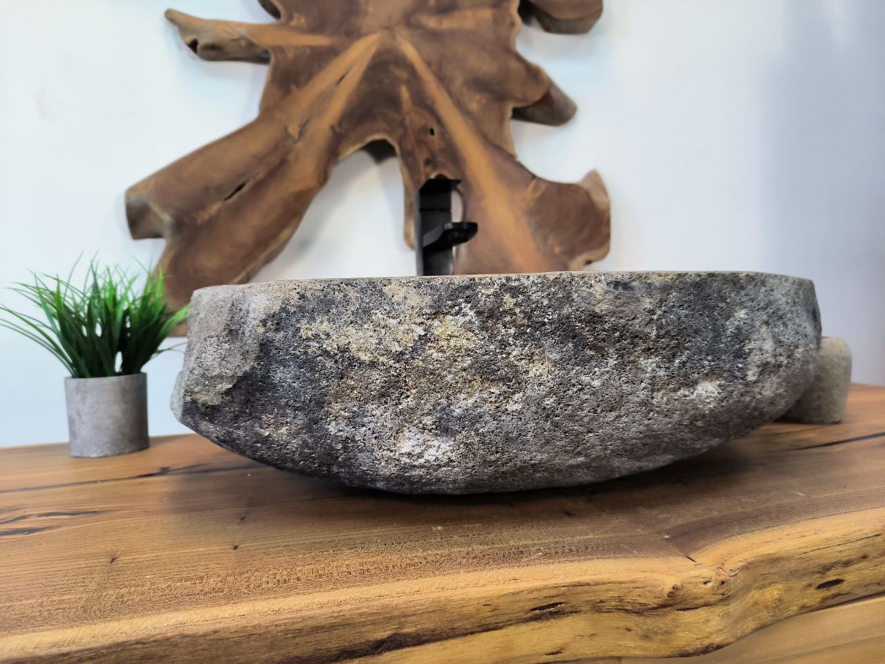 photo_2025-05-16_09-27-43