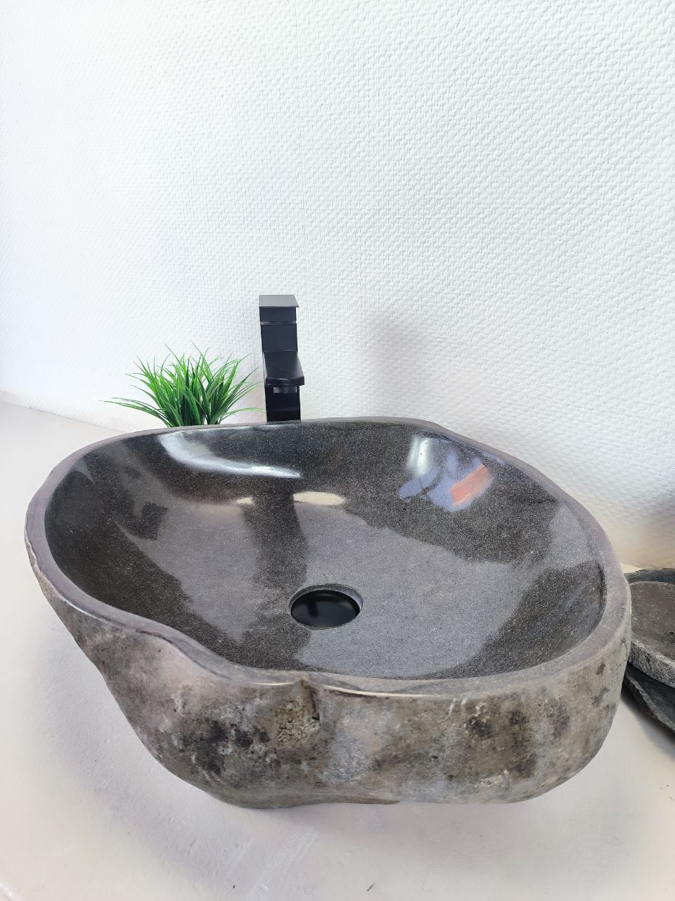 Раковина из речного камня RS-66193 56х47х15 из натурального камня