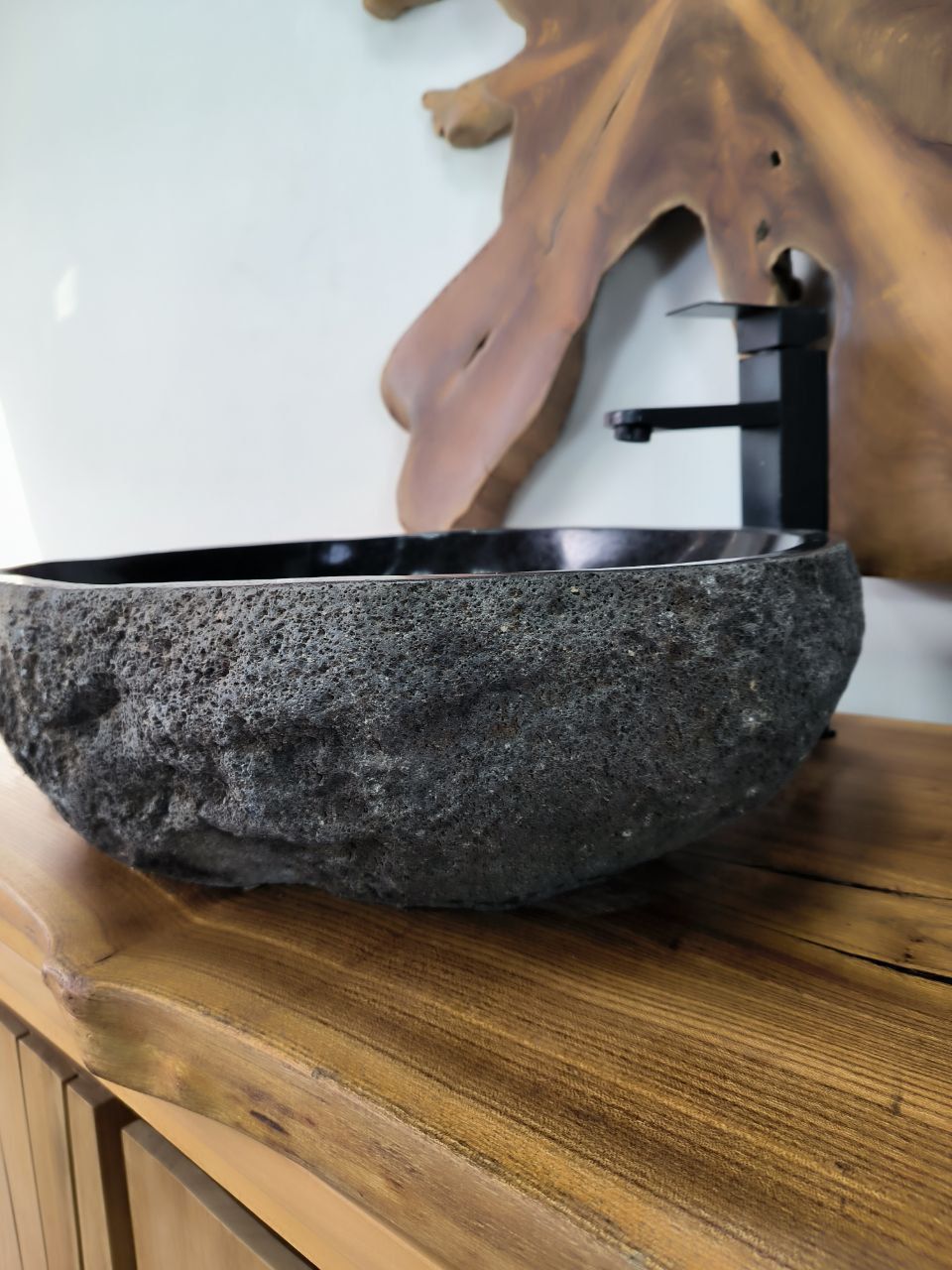 Раковина из речного камня RS-66648 53х47х15 из натурального камня