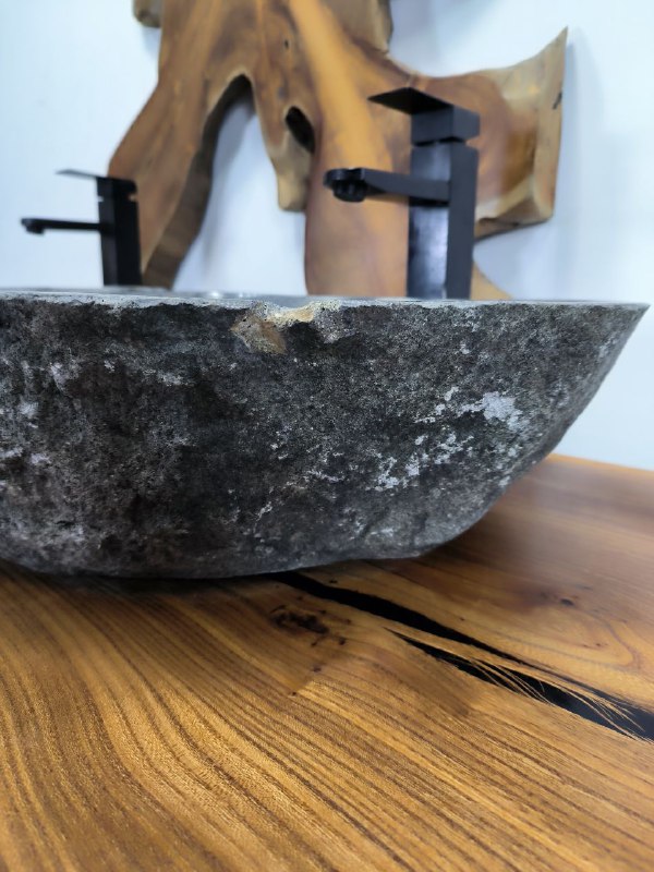 e05595d8-9c52-4d95-8da3-a2235f82ee74